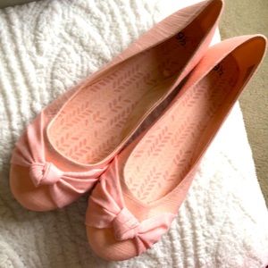 Pink flats